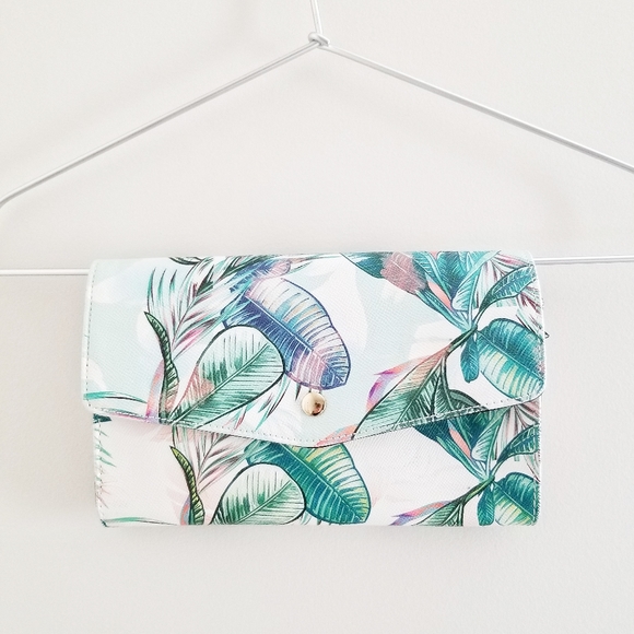 Aldo Handbags - Aldo Jet setter document holder